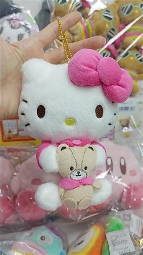 Hello Kitty Keychain #sanrio #hellokitty #keychain #bagaccessories #plush #hellokittystuff