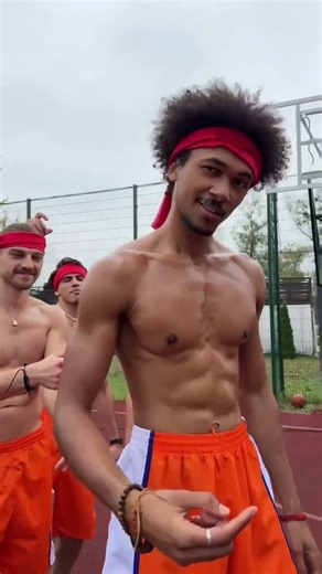 Snow White for the Basketball Team | MyDrama