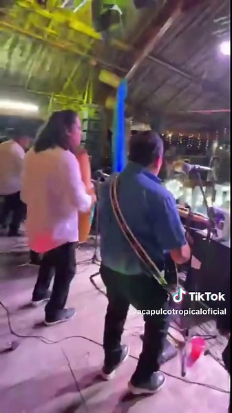 Éxitos de Acapulco Tropical: Música y Fiesta