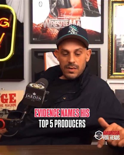 31K views · 573 reactions | Evidence is a dope producer in his own right. During a conversation with Bootleg Kev, Ev named his top 5 producers of all-time (outside of Alchemist). Full video at Bootleg Kev. | Ambrosia For Heads | Facebook