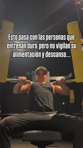 Rafael Navas | De Flaco a Fuerte on Instagram: "El entrenamiento es la base fundamental de todo, pero estas variables son muy determinantes a la hora de progresar 🧠. • ¿Estás muy delgado, entrenas duro, comes mucho, pero aún así no consigues ganar músculo ni ver resultados en tu fuerza? 😤 Escríbeme al DM la palabra “FÍSICO” y te ayudaré a hacerlo con cabeza, optimizaremos el tiempo en el gimnasio y en la cocina, para conseguir los resultados que tanto deseas en el menor tiempo posible y sin es