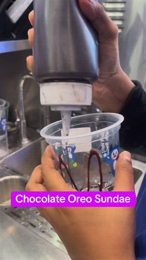 Chocolate Oreo Sundae Recipe for Ice Cream Lovers