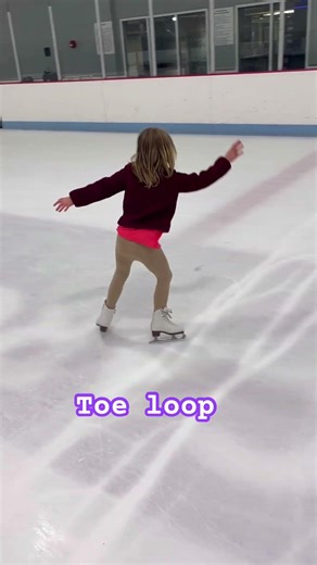 Ivy doing toe loop jump #figureskating