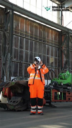 Ready for action: Lightning-fast outfit change! 👷‍♂️ #TrackConstruction #WeAreTerras #AGT #CivilE...