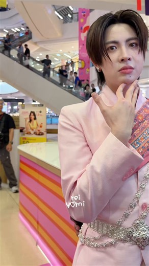 จุ้บแมวหางกระดิ่ง น่ารักคับ 😭💘💘* #firstone ⋆TFO SONGKRAN AT CENTRAL RM9#CentralRama9xTleFirstone