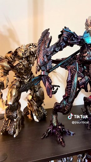 The Fallen has finally been done justice. #thefallen #transformersmovie #bayverse #oversized #studioseries Thank you @Show.Z Store ⬅️