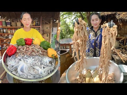 Sros cooking show: Fry Shrimp, octopus and cook, Fry chicken intestine, gizzard, Mommy chef cooking