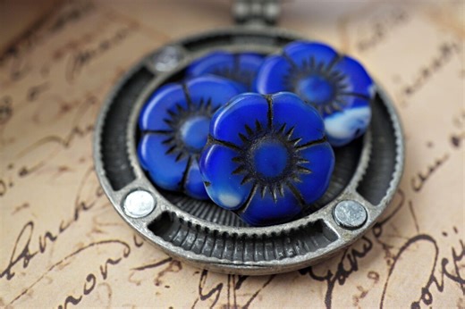 FREE SHIPPING Royally Blue, Flower Beads, Czech Beads, Flower Beads, 95-4, 130-5, 131-4sa - Etsy