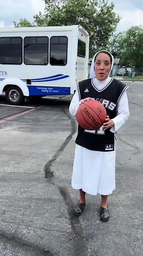 Spurs Hype: Repping Wendy’s Number and Trash-Talking to San Antonio