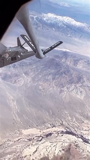 El F-117 Nighthawk fue el primer avión furtivo operativo del mundo, desarrollado por Skunk Works de Lockheed en los años 70 para atacar objetivos de alto valor sin ser detectado por el radar. | México Aeroespacial y Defensa