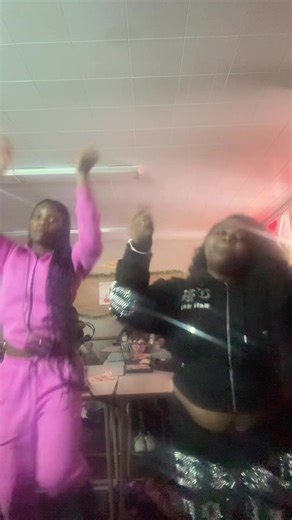 1k.taytayyyyy_ (@lifewithtay1)’s videos with HOT OUT - Iconic Savvy