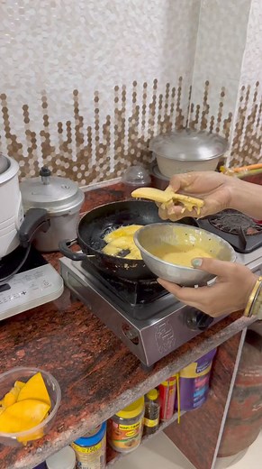 1.9M views · 10K reactions | বেশি জ্ঞান দিলে এই অবস্থায় হয় 藍藍 #viralpost2024 #fbreels #fb #viralshorts #everyonefollowers #foryouシ #reelitfeelit #comedy #trend #everyone #funny #follow #followforfollowback @highlight | Riju Som | Facebook