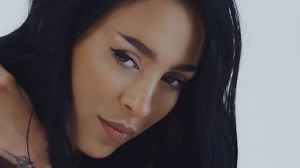 Ruby a lansat o nouă melodie, "Toarnă", pe ritmuri tribale