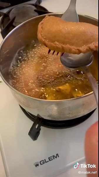 malak nefoussi sur TikTok