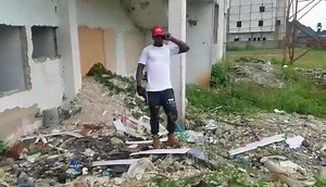 255K views · 1.5K shares | You wan try fake Oyibo. Check his bank account before you kidnap Fake Oyibo pikin. Full movie https://youtu.be/FHKcP0AjcM4 ) Like and follow this page for more video this weekend. | MrB Fakeoyibo | Facebook