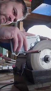 Méthode Tormek pour affûter les gouges de tournage. Part 1 #woodworking #tips #astuce #woodturning