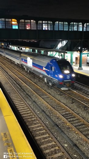 Metro-North Railroad/Siemens SC42-DM Testing With 3 Cars (Hastings, NY) November 18, 2025 Full resolution pics and prints: https://www.riverrailphoto.com/mnrsc42dm Though similar to the all diesel design of the SC-44 and ALC-42, these locomotives also had to go to the testing center in Pueblo, Colorado for full evaluation before delivery to Metro-North. The locomotives are much quieter than their predecessors and also significantly more fuel efficient while providing more power. While the (prese