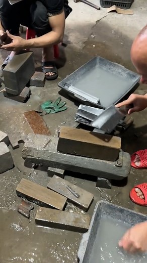 18K views · 210 reactions | Mài dao thủ công | Machine Working | Facebook