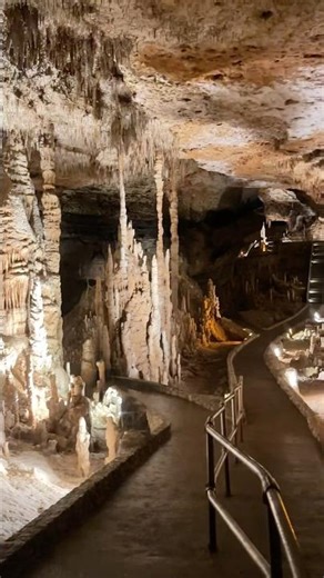 Inside deep Earth found a portal to another world #anotherworld #caves #unseen #hiddengems #spooky