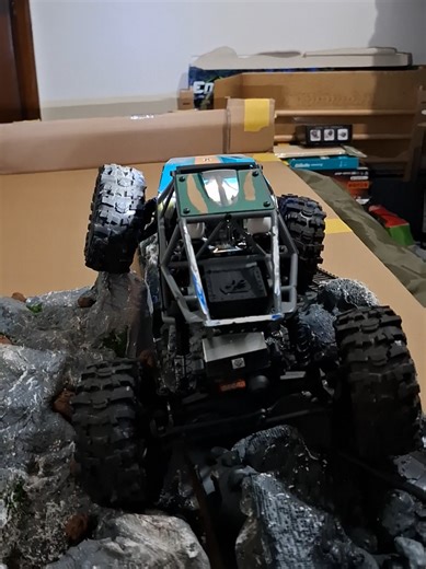 Axial Capra 18 testing the articulation on a mini crawler course #rc #all #tiktoktainment #everyone #music
