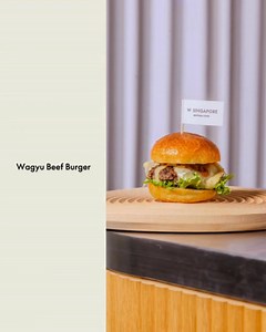 2025年11月15日（土）に開催する「W PRESENTS」。 さらに今回は、W大阪ならではの遊び心を“食”で表現するフードアクティベーション「THE CURATED TEN」も同時開催。アジアパシフィック各地の10のWホテルが誇るオリジナルレシピを、ミニバーガーコレクションとしてご体験いただけます🍔 10の個性が織りなす“Wならでは”の味わいを、音楽とともに体験して。 Unveiling THE CURATED TEN for W PRESENTS on Saturday, November 15—a mini burger collection channeling the playful essence of W Osaka with original recipes hailing from 10 Asia Pacific W Hotels. Experience these 10 vibrant personalities blended into unmistakably W tastes, accompanied by dynamic sounds. | W Osak