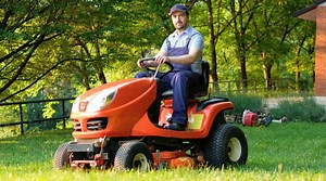 Top 16 Best Riding Lawn Mower Under 1000 Dollars - LessConf