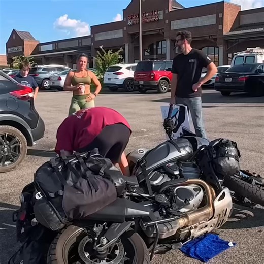 Can anyone Lift my 1,200 lb Harley Motorcycle #bikesandbeards | Jonathan Eric