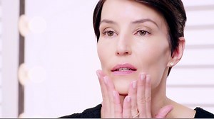 3.7K views · 136 reactions | Discover how our Future Solutions LX Total Radiance Foundation SPF 20 can give you an exquisite, radiant finish, while nourishing your skin with anti-aging benefits. Apply luxuriously. | SHISEIDO | Facebook