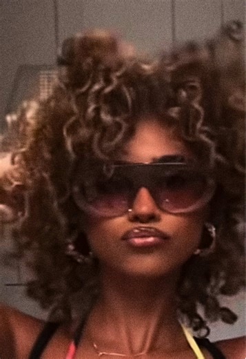 Reviving the Y2K Aesthetic in Fashion