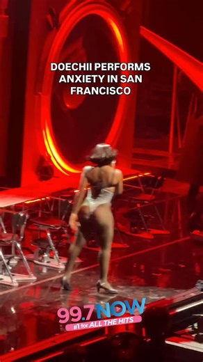 The Bay Area showed out tonight at the Bill Graham Civic Auditorium! 🔥 Doechii had the crowd in a chokehold & that rock rendition of “Anxiety” was EVERYTHING! 🤘🏽💥 #anxiety #doechii #livefromtheswamptour #bayarea | 99.7 NOW