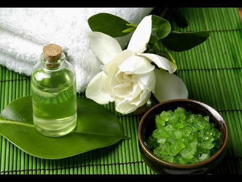 How to Make Gardenia Essential Oil