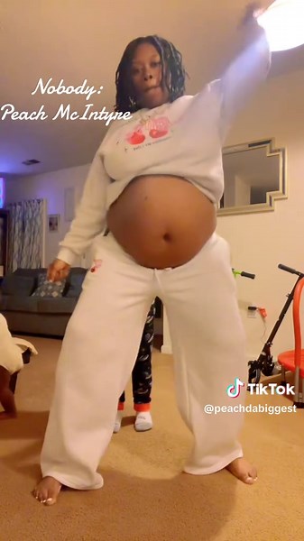 Peach McIntyre's Hilarious Parenting Moments