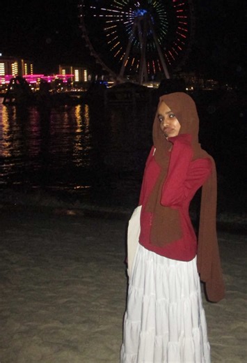 i love wearing hoop earrings even tho no1 is gna b able 2 see them #2010 #awesomesauce #fyp #hijabi #ootd