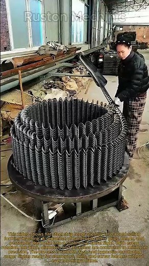 Continuous Spiral Screw Blade Auger Flight Cold Rolling Forming Machine in Action