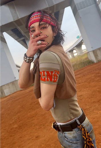 Stray Kids' Hyunjin Dance Tutorial: Life is So Good