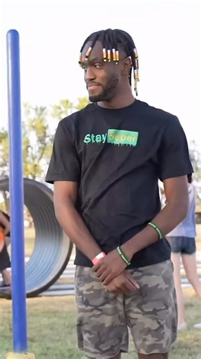 D’Aydrian Harding on Instagram: "Youtube: D’Aydrian Harding 💛🖤 one of my craziest clips ever 😭"