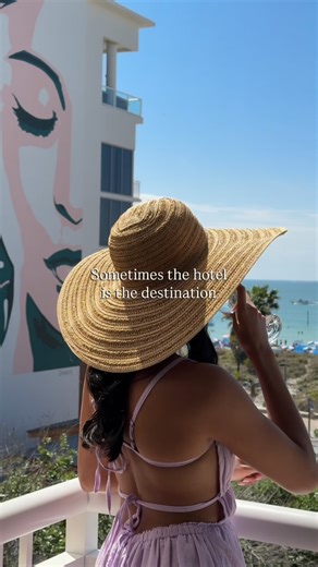 Your perfect pool day, your favorite dinner spot, your best night’s sleep — all in one place. 🌅 | The Hiatus Clearwater Beach, Curio Collection by Hilton