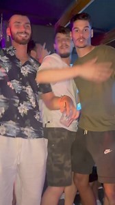 TONIGHT⭐BAR CHOIR • Darwins Biggest Karaoke Party • FREE ENTRY 9pm - 4am • $7 Drink Specials - $20 Fishbowls • A⭐Is Born Every Tuesday • Bar Card Giveaways #karaokeparty #hensparty #darwinevents #girlsnightout #darwin #nightlife # | Discovery Darwin