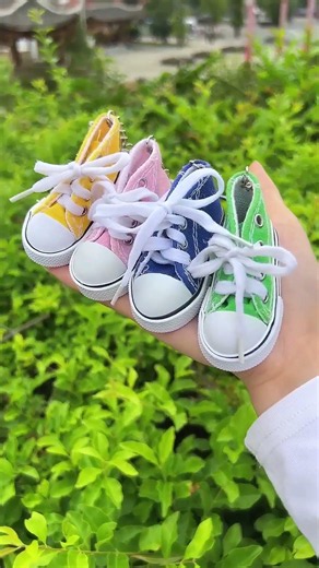 Shoes for bicycles, so small! #ProductRecommendation #Home #Creative