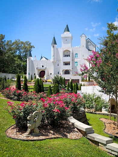 Summer at Uhuburg Castle 🌸🏰☀️ 📍Helen, GA | Plan your visit: https://www.uhuburg.com/ #NorthGeorgiaMountains #GardenReels #SummerVibes #HiddenGems #HelenGA #uhuburg #ExploreGeorgia #thingstodoatlanta #castle #AlpineHelenGA #GardenPicnic #bnb #CastleTour #Nature #Travel #ExploreMore #BeautifulDestinations #TravelInspiration #AlpineHelenGA #HelenGA #BlueRidgeMountains | Uhuburg, Eagle Owl Castle