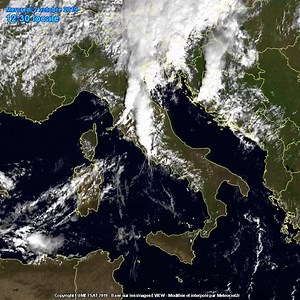 11K views · 187 reactions | Cold front is pushing through the northern Mediterranean right now: numerous thunderstorms are ongoing from central Italy to the northern Adriatic into Slovenia and Croatia! Note the nearly stationary prefrontal storm on the central part of the Croatian coast! Video: Meteociel | Severe Weather Europe | Facebook
