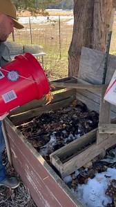 Making compost isn’t complicated and cold composting is one of the easiest ways to do it. Honestly, it’s easy to manage and almost impossible to screw it up #compost #composting #garden #gardening #homestead #farmstead #homesteading #howtomakecompost #gardendesign | Tanner Farmstead