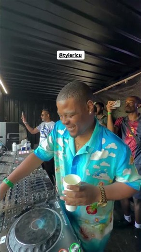Tyler ICU rocking the Crowd at Piano People Main Stage 24 April 2026 💯💯🔥🔥🔥🔥