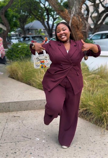 Unlock Trendy Curvy Styles with Shein App