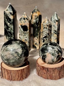 Rare Seraphinite on Matrix |  Seraphinite towers