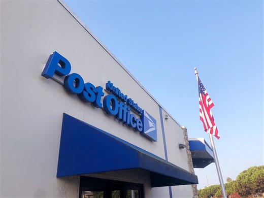 Post Office, FedEx, UPS 2025 Christmas Shipping Deadlines In CA