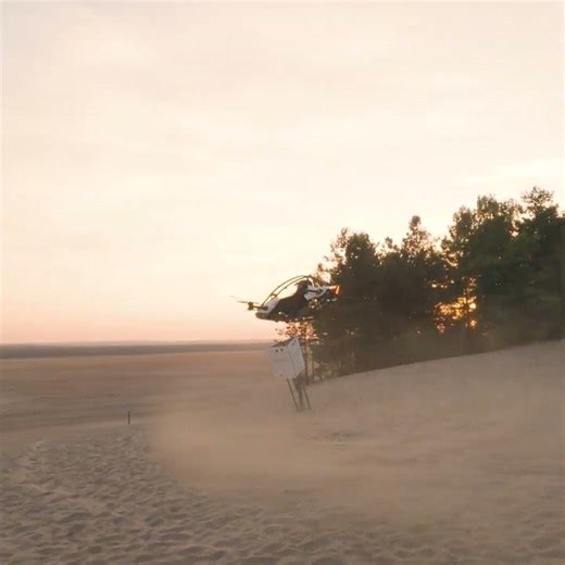 Jetson ONE #flying over #desert like in #starwars