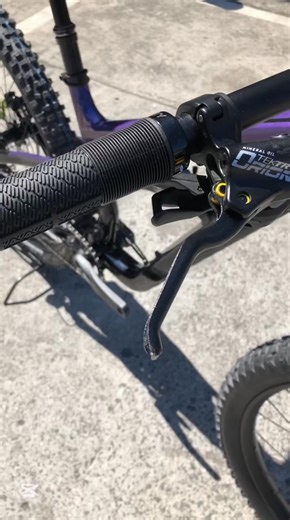 15K views · 165 reactions | Polygon Siskiu T8 in Purple Trail-ready full-suspension MTB  ✨ Deep purple brings serious trail performance with undeniable style. ⚡ PM our page to inquire | Switchback Online Bikeshop Manila | Facebook