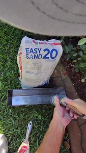 Today I’m using FiberFuse Max drywall tape & USG 20 minute hot mud and my LEVEL5 drywall hand tools for a super strong fix on that ceiling crack repair that I’ve been doing in my last couple of Reels. #DIYDrywall #ceilingrepair #DrywallRepair #CeilingCrackRepair #HomeImprovement #DrywallTips #HowToFix #SatisfyingDIY #RenovationHacks #FixItRight #NoMoreCracks #paulpeckdrywall | Paul Peck