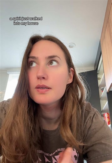 do I tell her? #spirit #spiritualencounter #ghost #psychic #paranormal | spirit